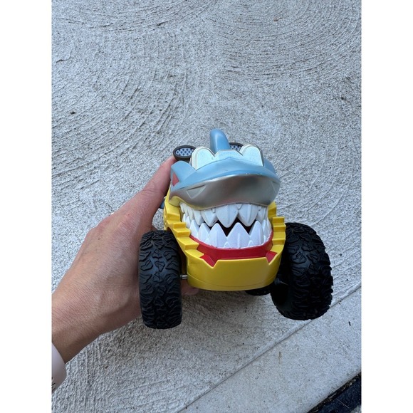 Vivitar Shark Monster Truck Toy Car Yellow Blue Kids Vehicle - Picture 2 of 6